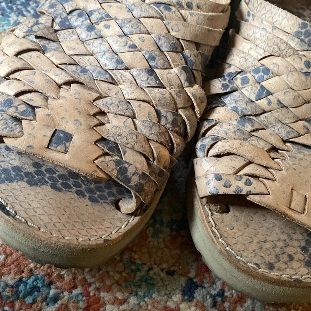 Brand X Huaraches snake printsz 9 - Picture 7 of 7